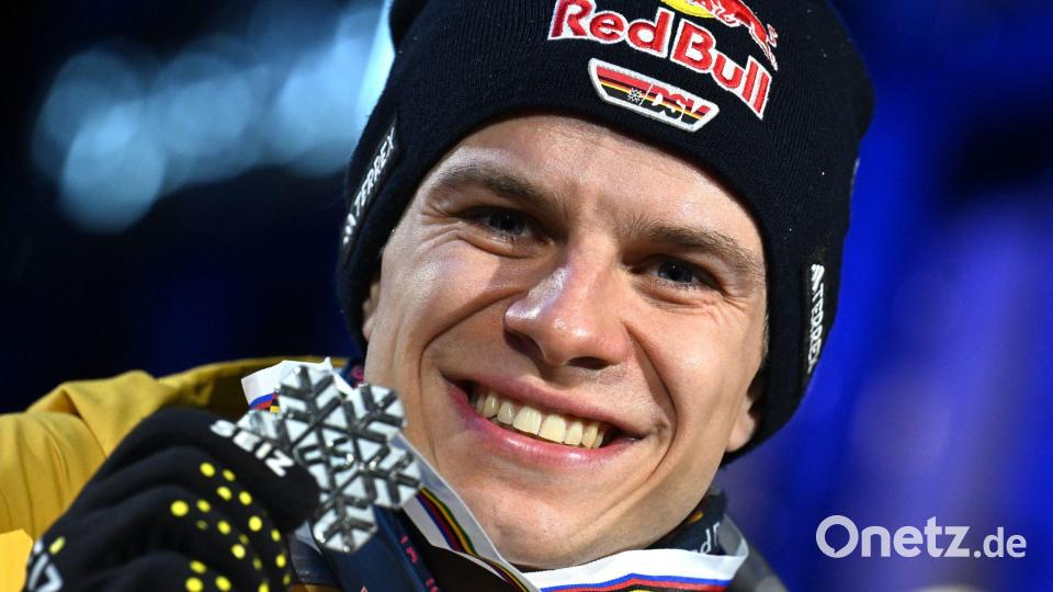 Holte bei der WM 2025 die einzige Skisprung-Medaille: Andreas Wellinger. Bild: Hendrik Schmidt/dpa