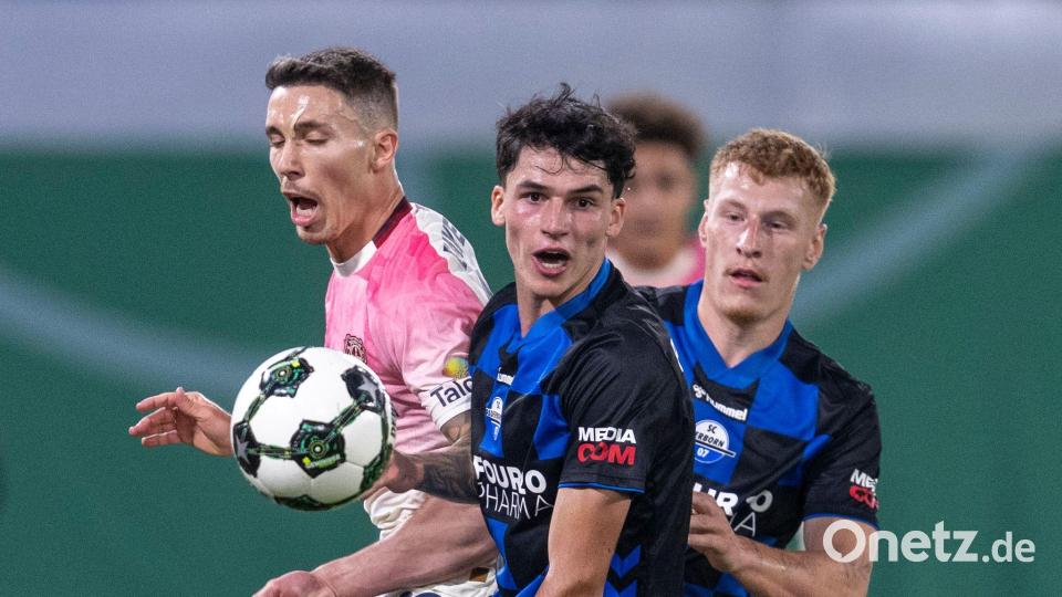 Leverkusen tat sich beim Zweitligisten Paderborn in der ersten Halbzeit schwer. Bild: David Inderlied/dpa