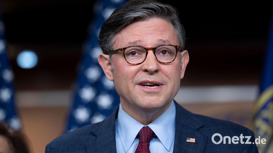 Der republikanische Vorsitzende des Repräsentantenhauses, Mike Johnson, rechnet nicht mit einer dritten Amtszeit Trumps. (Archivfoto) Bild: J. Scott Applewhite/AP/dpa