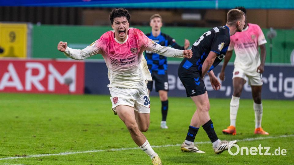 Ibrahim Maza traf für Bayer Leverkusen zum 3:2 in der Nachspielzeit der Verlängerung. Bild: David Inderlied/dpa