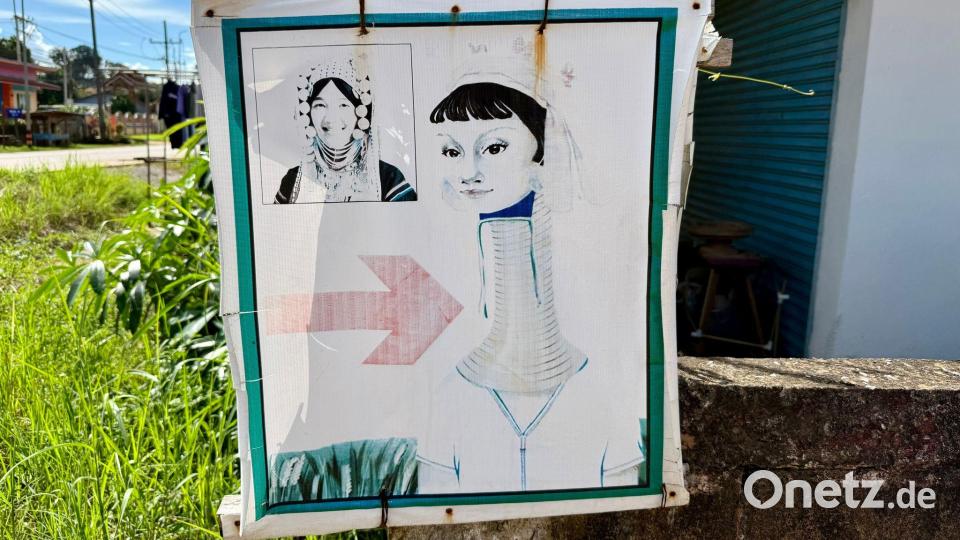 Schilder an der Straße weisen Touristen den Weg zu den Dörfern. Bild: Carola Frentzen/dpa