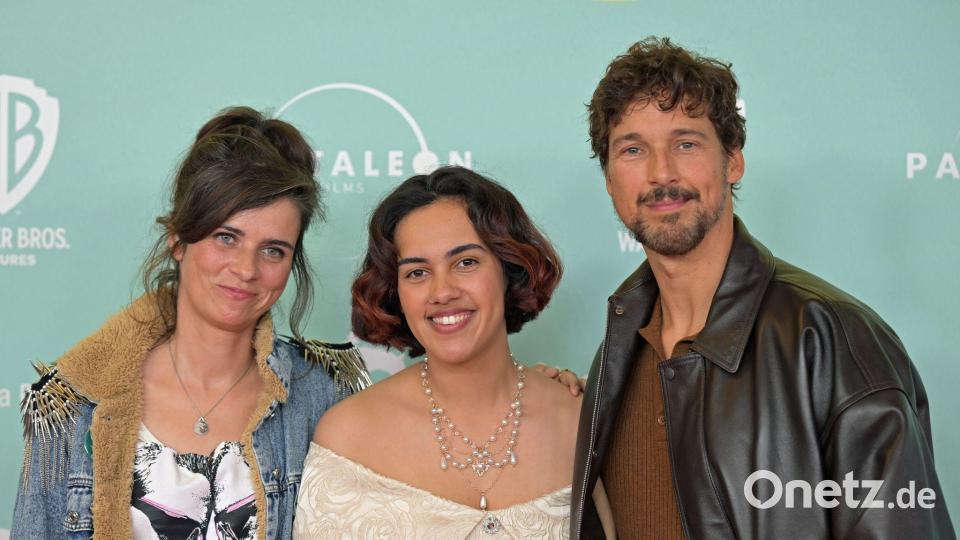 Nora Tschirna (l-r), Jerusha Wahlen und Florian David Fitz bei der Weltpremiere. Bild: Malin Wunderlich/dpa