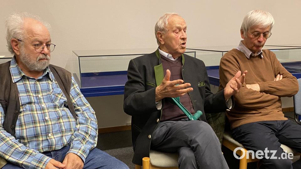 Die Protagonisten des Widerstands gegen die WAA: Alfred Wolfsteiner, Alt-Landrat Hans Schuierer, Wolfgang Nowak (von links). Bild: gsp