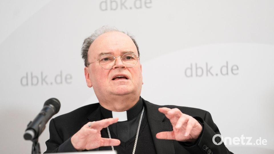 Auch der Augsburger Bischof Bertram Meier sieht die Aufarbeitung von Missbrauchstaten als Daueraufgabe an. (Archivbild) Bild: Nicolas Armer/dpa