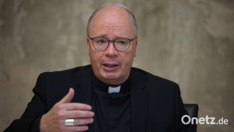 Bischof Ackermann bittet um Verzeihung (Archivbild) Bild: Harald Tittel/dpa