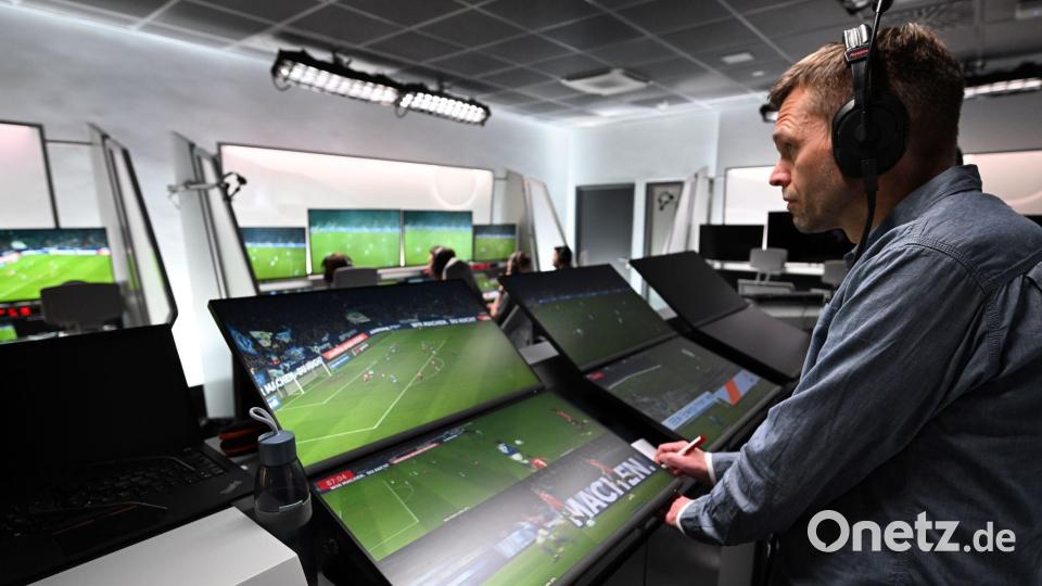 Jochen Drees ist Leiter Innovation und Technologie bei der DFB Schiri GmbH. (Archivbild) Bild: Federico Gambarini/dpa