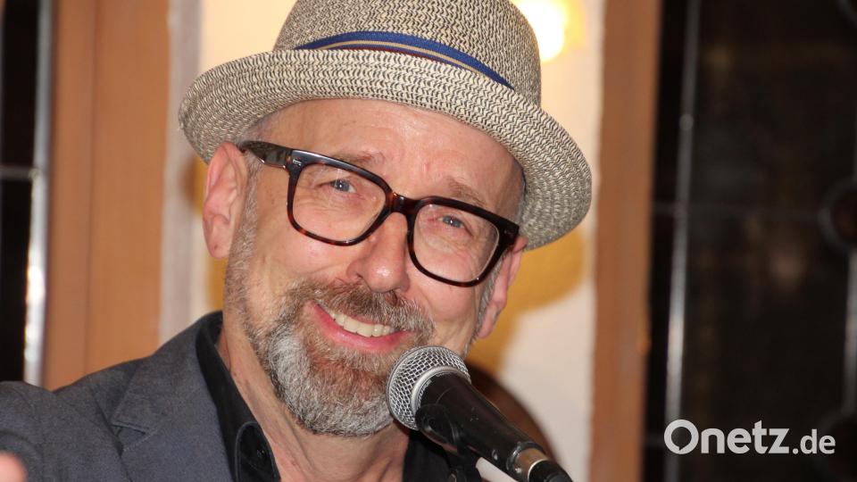 Der Schalk war Hubert Treml immer wieder anzusehen. Er begeistere &quot;sein&quot; Publikum in Kondrau. Bild: kro