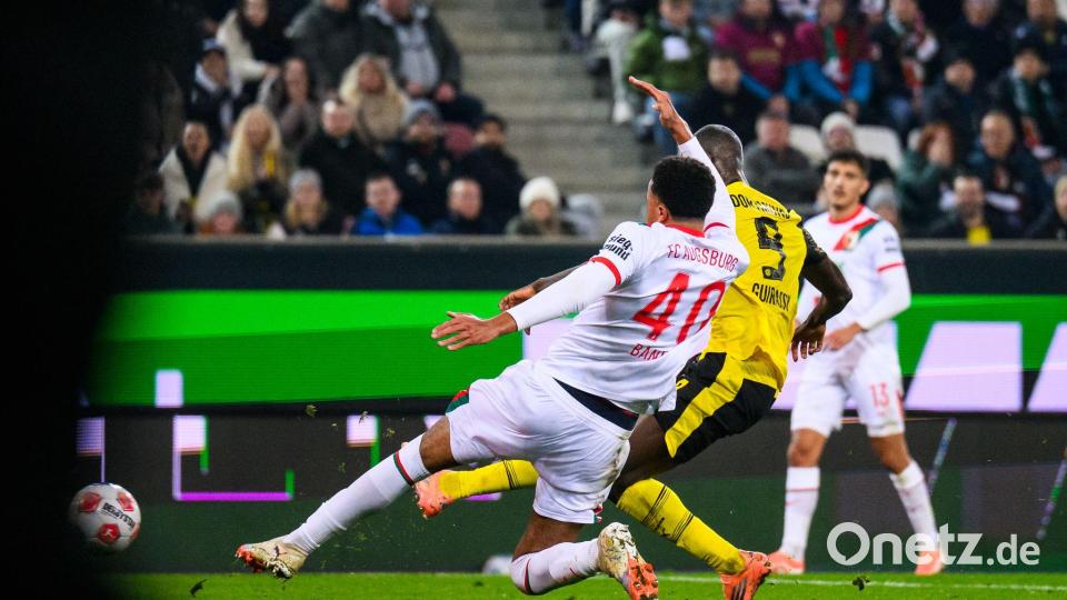 Serhou Guirassy (M) erzielt das 1:0 für Dortmund. Bild: Tom Weller/dpa