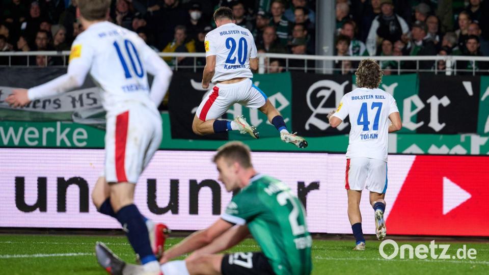 Kapralik bejubelt seinen dritten Saisontreffer. Bild: Bernd Thissen/dpa