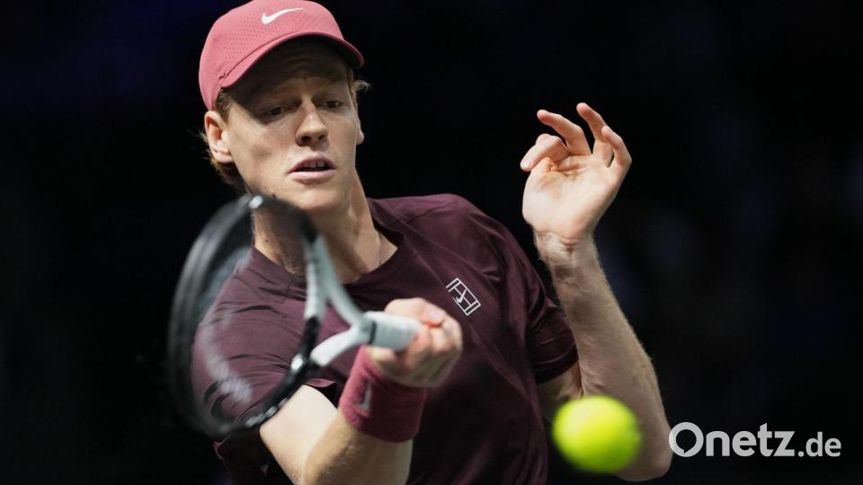 Jannik Sinner steht in Paris vor seinem nächsten Turniersieg. Bild: Christophe Ena/AP/dpa