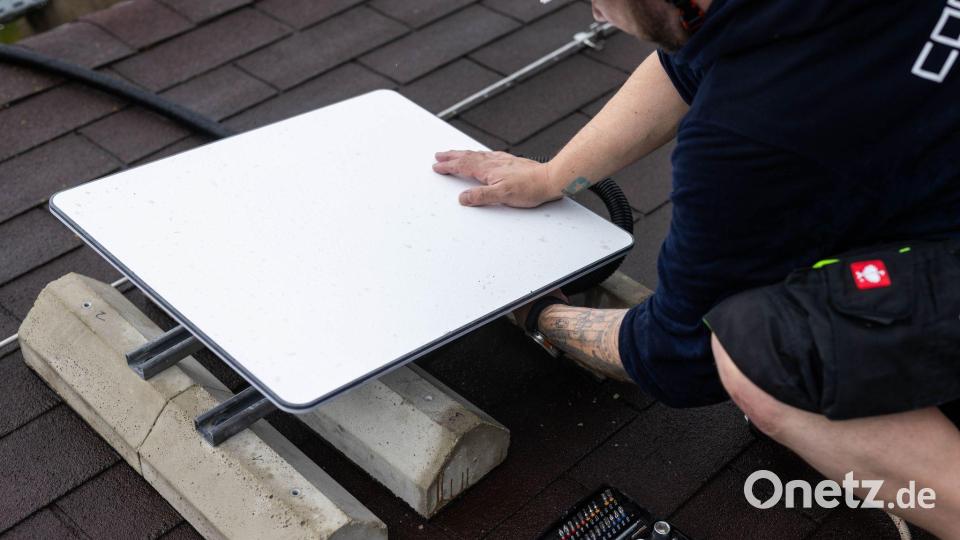 Mit Starlink ist die Firma SpaceX der weltweit bedeutendste Provider von Satelliteninternet. Bild: Philipp von Ditfurth/dpa