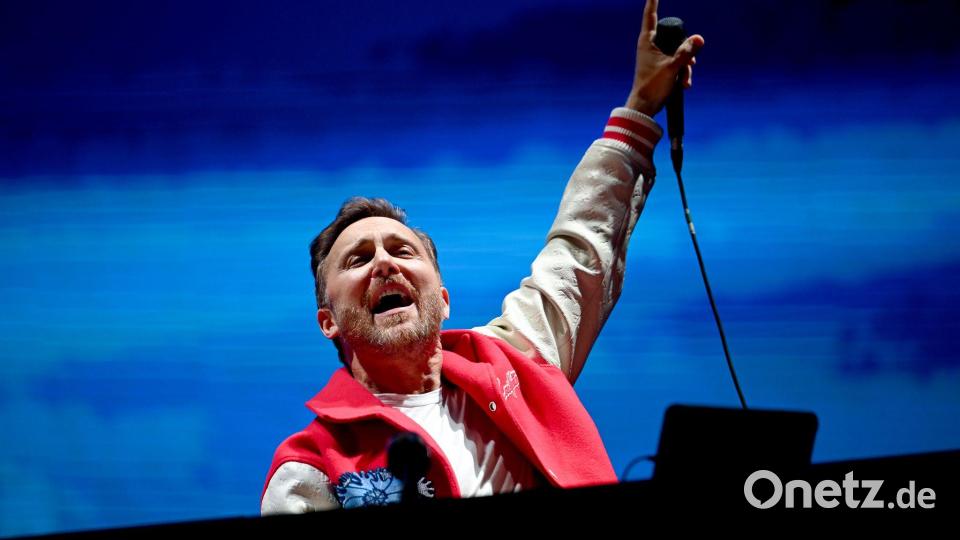 DJ David Guetta kommt im nächsten Jahr zum Glücksgefühle-Festival. (Archivbild) Bild: Britta Pedersen/dpa
