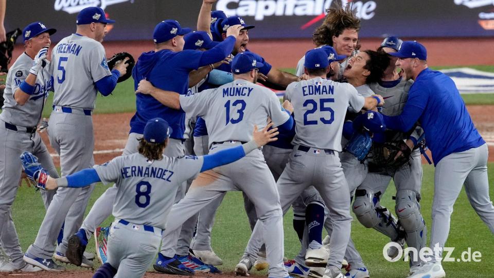 Yamamoto im Jubelkreis: Dodgers holen ersten World-Series-Titel seit 25 Jahren Bild: Ashley Landis/AP/dpa
