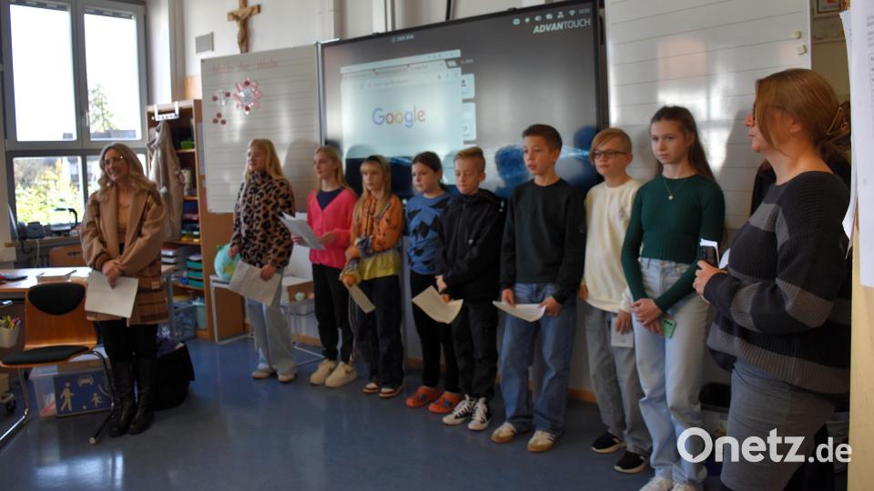 Die Protagonisten der Fotostory durften ihre Arbeit selbst präsentieren und zeigten sich bei dieser Öffentlichkeitsarbeit sehr selbstbewusst. Bild: ubb