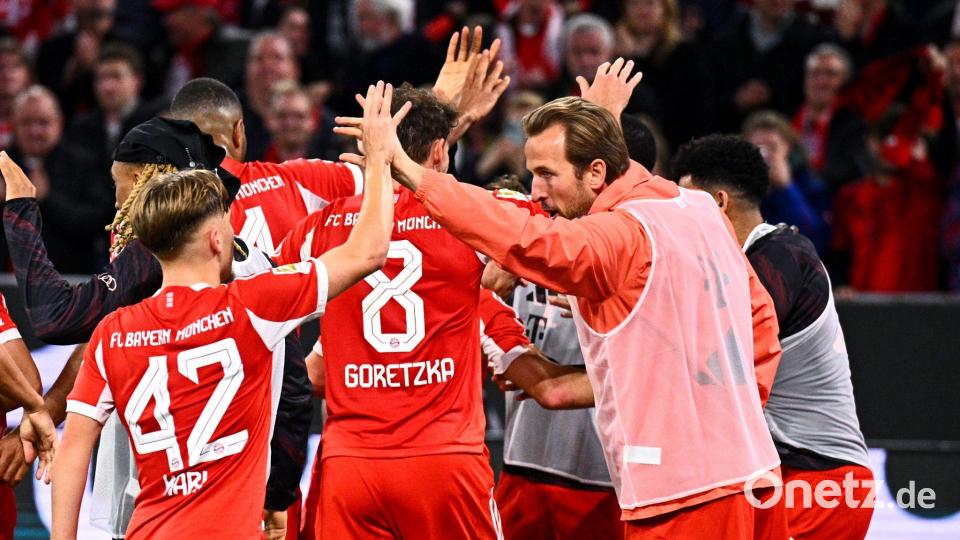 Ein seltenes Bild: Harry Kane im Reservisten-Shirt beim Münchner Torjubel. Bild: Tom Weller/dpa