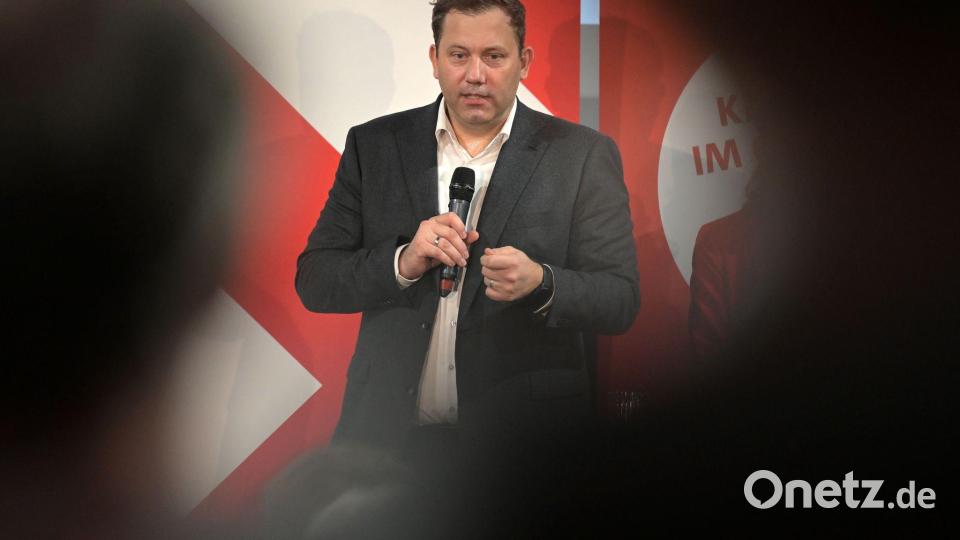 Vizekanzler Klingbeil macht sich für die kriselnde Stahlbranche stark (Archivbild) Bild: Michael Bahlo/dpa