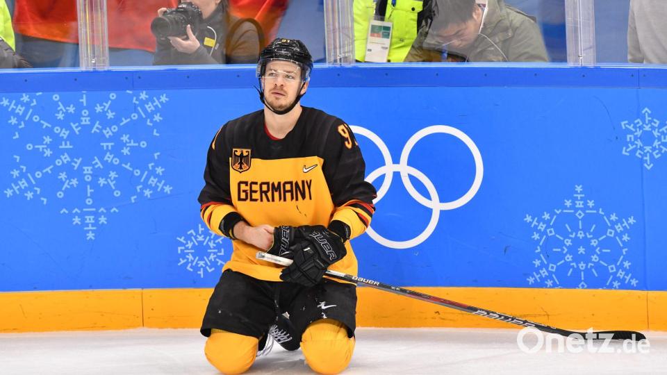 Bekommt der langjährige DEB-Kapitän Moritz Müller noch einmal die Chance, bei Olympia mit NHL-Cracks auf dem Eis zu stehen? Bild: Peter Kneffel/dpa