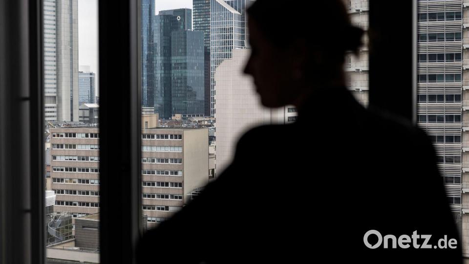 Chefinnen statt Chefs: In Deutschland hat sich in zehn Jahren wenig verändert. (Symbolbild) Bild: Hannes P. Albert/dpa