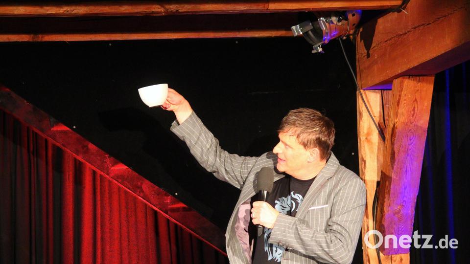 Der Abend kreiste um die kleine weiße Tasse. Bild: stg