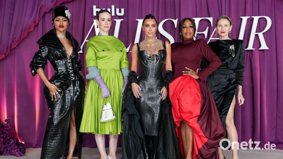Die Stars von „All's Fair“ sind von links nach rechts Teyana Taylor, Sarah Paulson, Kim Kardashian, Niecy Nash und Naomi Watts. Bild: Scott A Garfitt/Invision/AP/dpa