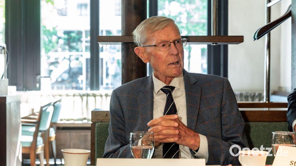 Der Unternehmer Eugen Block will vor Gericht die Aussage verweigern. (Archivbild) Bild: Markus Scholz/dpa