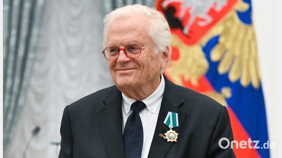 Für eine Ordensverleihung im Kreml ist der deutsche Dirigent und Pianist Justus Frantz trotz westlicher Sanktionen nach Russland gereist. Bild: Kristina Kormilitsyna/TASS via ZUMA Press/dpa