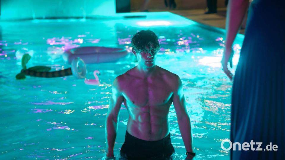 Damian Hardung ist in Serien immer mal wieder mit nacktem Oberkörper zu sehen. Bild: Amazon Prime Video/Gordon Muehle/dpa