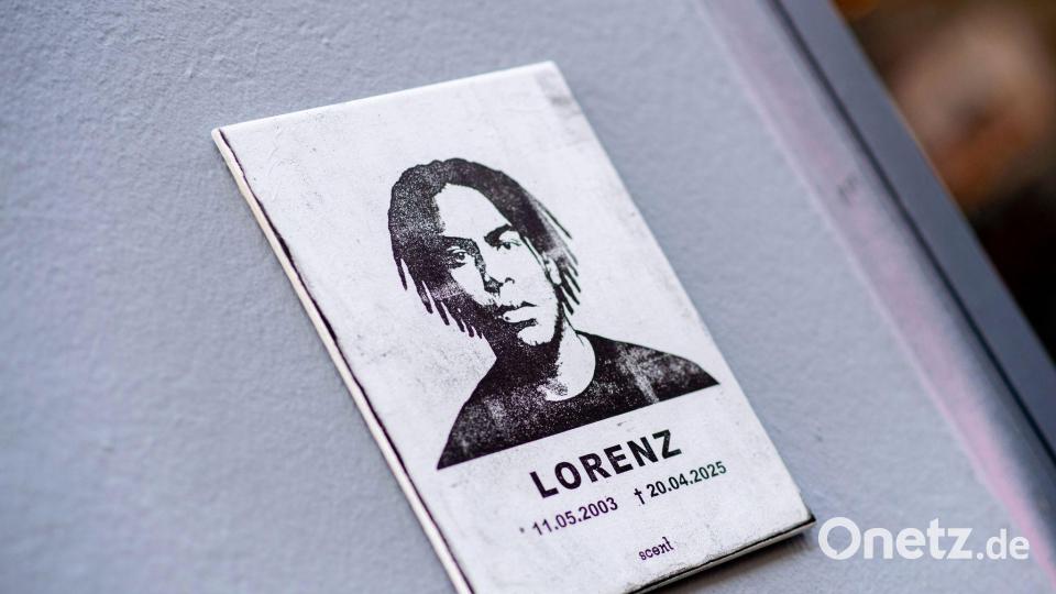Die Umstände des gewaltsamen Todes von Lorenz sollen in einem Gerichtsverfahren geklärt werden. Angeklagt ist ein Polizist. Bild: Hauke-Christian Dittrich/dpa