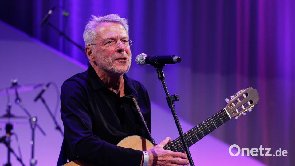 Der Song „In meinem Garten“ von Reinhard Mey wird aktuell viel in den sozialen Medien geteilt (Archivbild). Bild: Gerald Matzka/dpa-Zentralbild/dpa