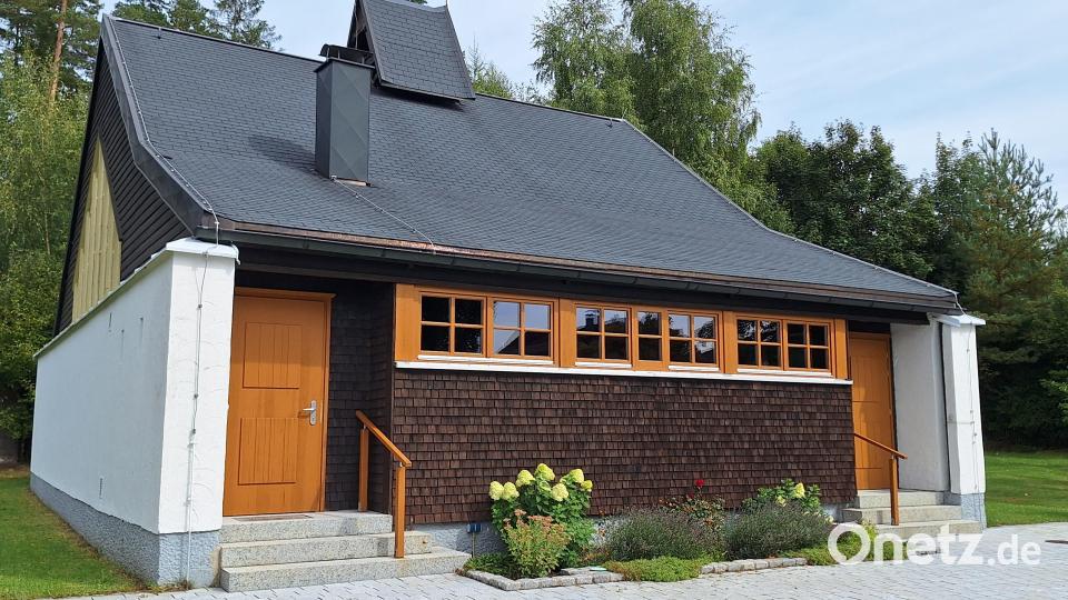 Die Evangelische Christuskirche Neusorg besteht bald seit 75 Jahren. Bild: Gabriele Rubenbauer