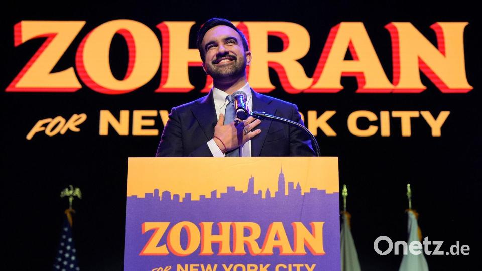 Zohran Mamdani spricht nach seinem Sieg bei der Bürgermeisterwahl während einer Wahlparty in New York. Bild: Yuki Iwamura/AP/dpa