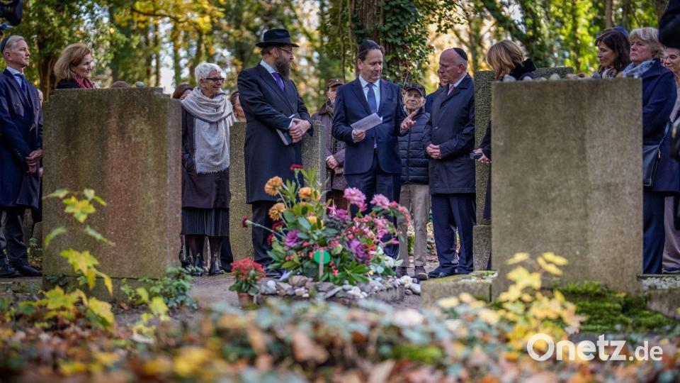 Auf dem jüdischen Friedhof in Berlin-Weißensee: Gedenkfeier zum 104. Geburtstag von Margot Friedländer. Bild: Michael Kappeler/dpa