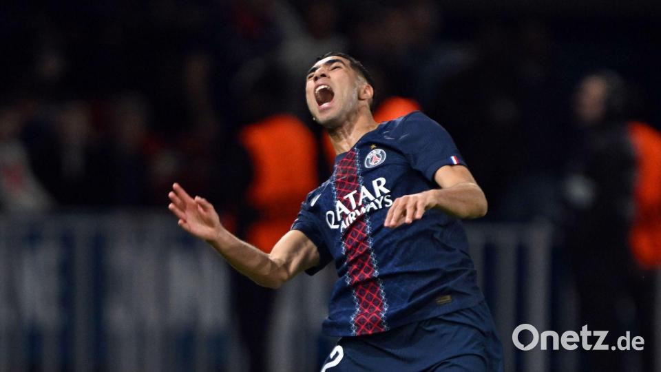 Der Moment, der das Spiel veränderte: Luis Díaz (unten) foult Achraf Hakimi und sieht danach die Rote Karte. Bild: Federico Gambarini/dpa