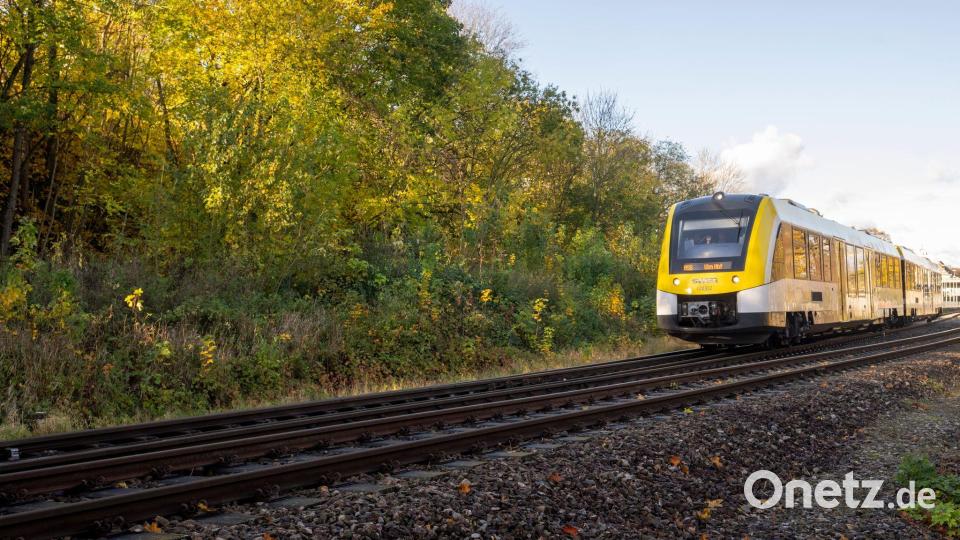 Geplant sind mehr Halte und Züge. (Archivbild) Bild: Stefan Puchner/dpa