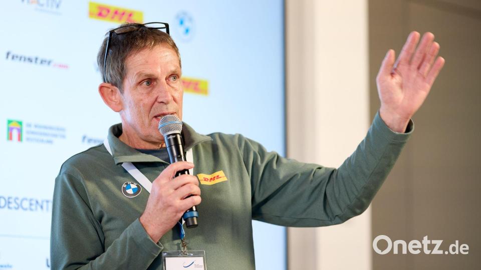 Bei der Saisoneröffnung in Ismaning gibt BSD-Vorstandschef Thomas Schwab auch das Olympia-Ziel aus. (Archivbild) Bild: Bernd Thissen/dpa