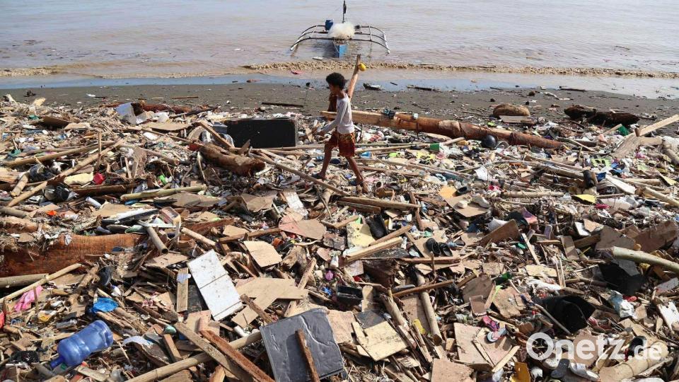 Ganze Dörfer lagen in Trümmern. Bild: Jacqueline Hernandez/AP/dpa