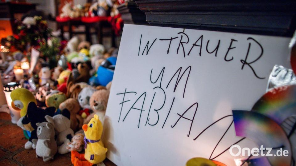 Nach dem gewaltsamen Tod des achtjährigen Fabian aus Güstrow war die Bestürzung weit über Mecklenburg-Vorpommern hinaus groß. (Symbolbild) Bild: Jens Büttner/dpa