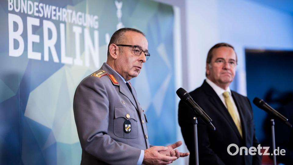 Deutschlands rangöchster Soldat, Generalinspekteur Carsten Breuer, spricht von einer „dämmrigen Übergangszeit“. Bild: Christoph Soeder/dpa
