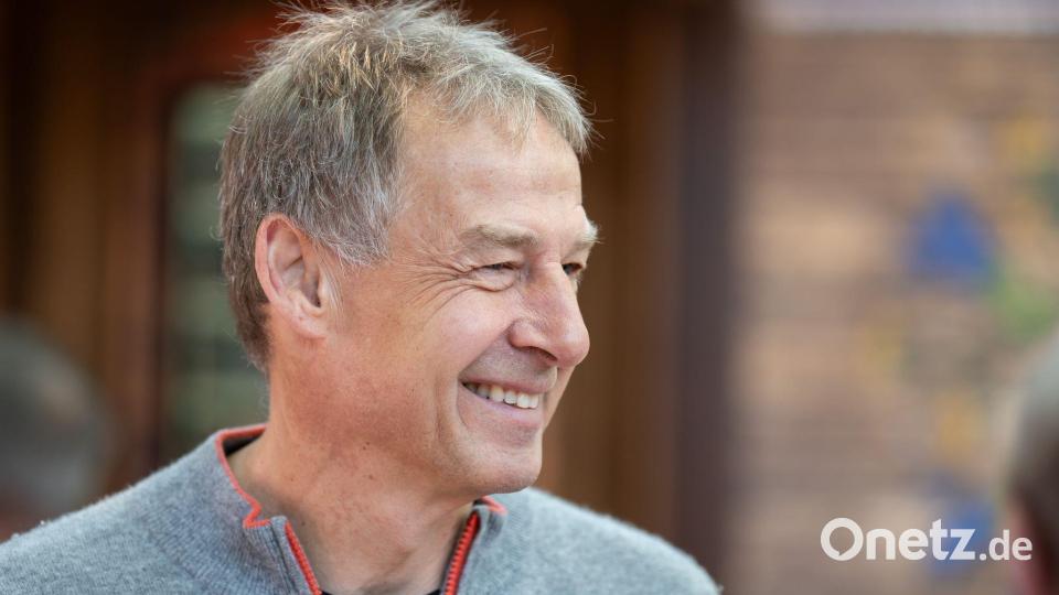 Ex-Bundestrainer Jürgen Klinsmann sieht den deutschen Fußball auf einem guten Weg. (Archivbild) Bild: Silas Stein/dpa