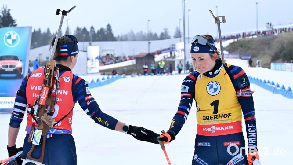Braisaz-Bouchet (r) und Simon beschränken ihren Kontakt auf das Nötigste. (Archivbild) Bild: Martin Schutt/dpa