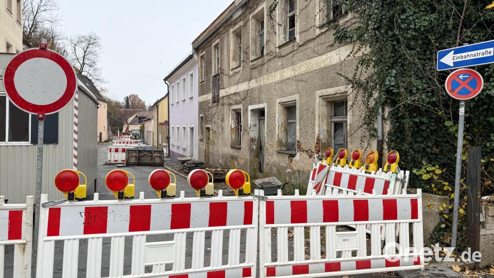 Derzeit ist der Einbahnstraßen-Abschnitt zwischen der Abzweigung zum Kugelplatz und dem Lagerhaus Kopp gesperrt. Bild: Petra Hartl