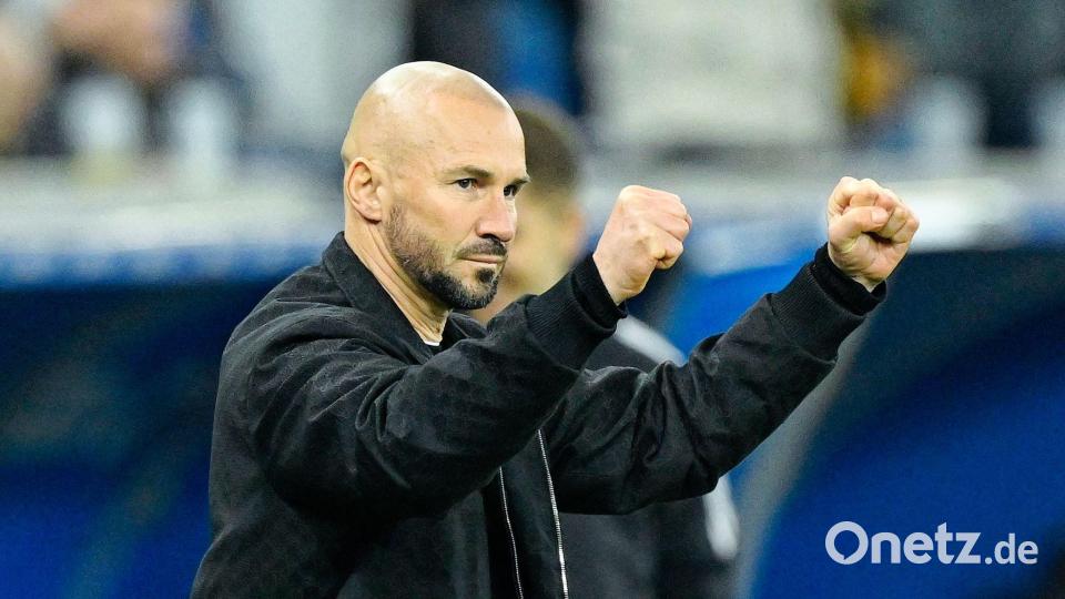 Triumphiert gegen RB Leipzig: Hoffenheims Coach Christian Ilzer Bild: Uwe Anspach/dpa