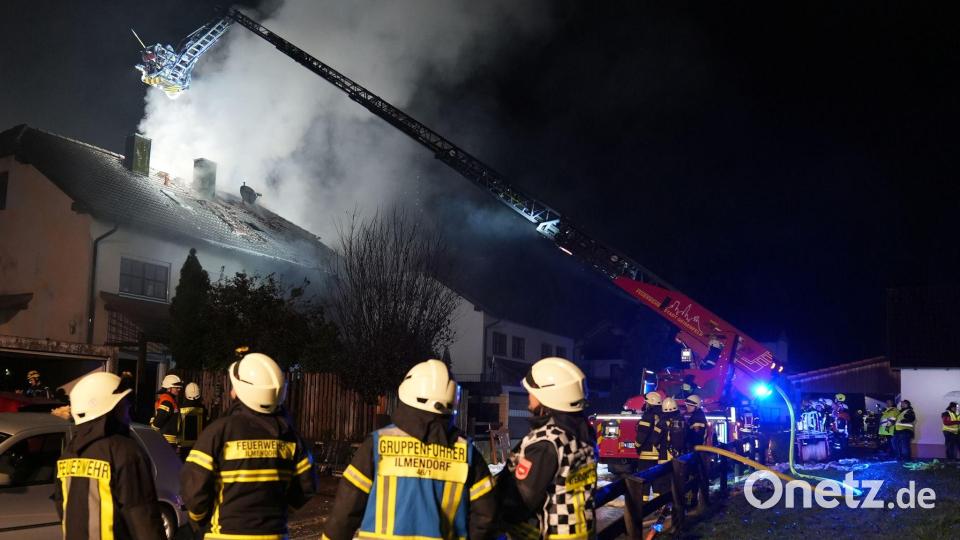 Noch während des Feuerwehreinsatzes wurde der 59 Jahre alte Bewohner vermisst. Bild: Ehsan Monajati/dpa