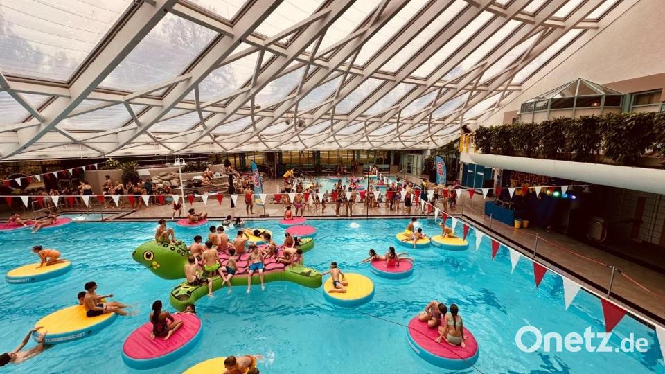 Spielgeräte, Musik und ausgelassene Stimmung: Die Jubiläumsfeier war ein voller Erfolg. Bild: Karoline Gajeck-Scheuck