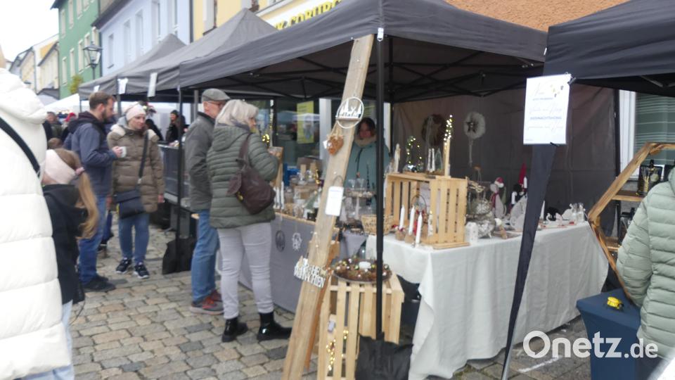 Die Stände boten ein reichhaltiges Angebot. Bild: rn