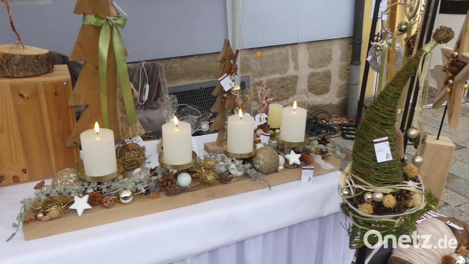 Auch Zipfelmütze und Christbaumformen waren dabei. Bild: rn