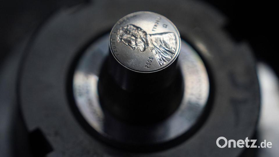 Diese Matrize zum Prägen von Pennys wird künftig nicht mehr gebraucht. Bild: Matt Slocum/AP/dpa
