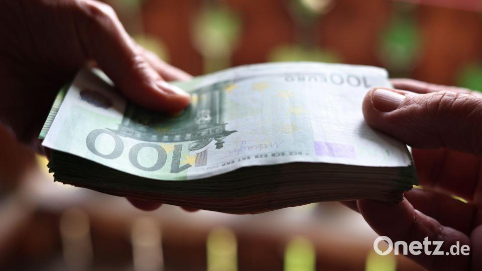 Muss der Staat zu viel an die Rentenkasse geben? (Symbolbild) Bild: Karl-Josef Hildenbrand/dpa