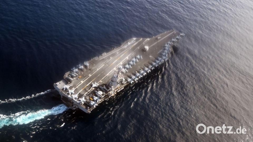 Es ist eine Machtdemonstration: Die USA haben einen Flugzeugträger in Richtung Karibik verlegt. (Archivbild) Bild: Federico Gambarini/dpa