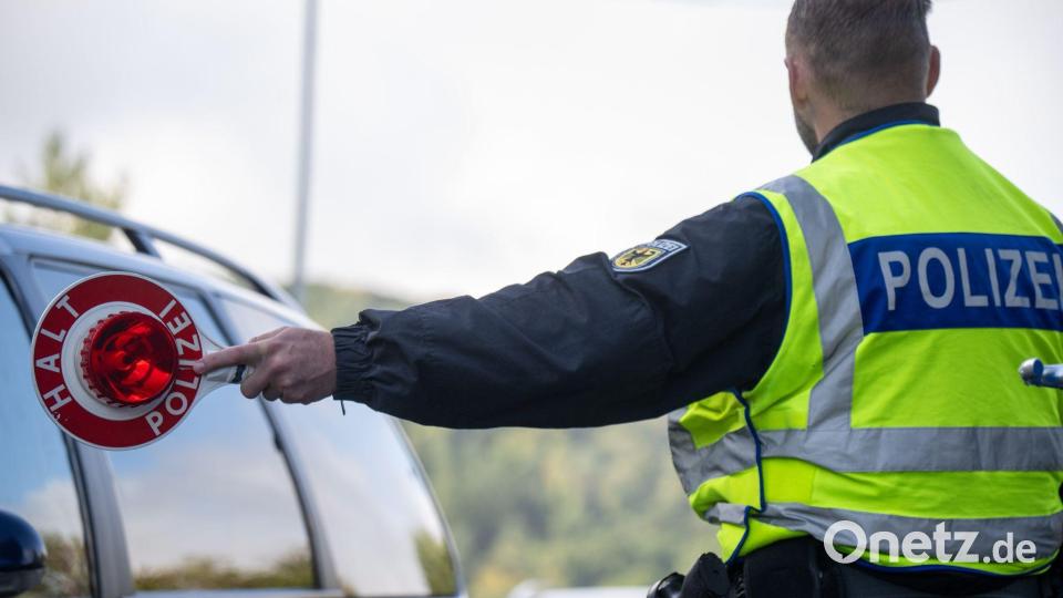 Binnengrenzkontrollen sind im Schengen-Raum eigentlich nicht vorgesehen. (Archivbild) Bild: Harald Tittel/dpa